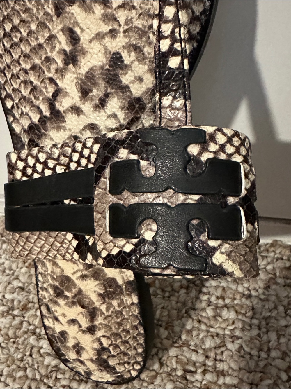 Tory Burch Miller Snake Print Leather Sandals Size 10M - Picture 3 of 5